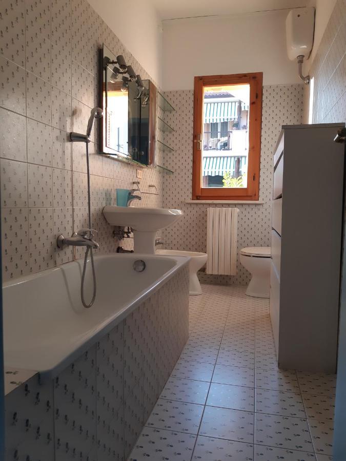 Ferienwohnung Sirolo, Via Buenos Aires, Quadrilocale Con 2 Bagni, Giardino Exterior foto